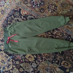 FIGS Zamora Joggers-Olive, XS Petite